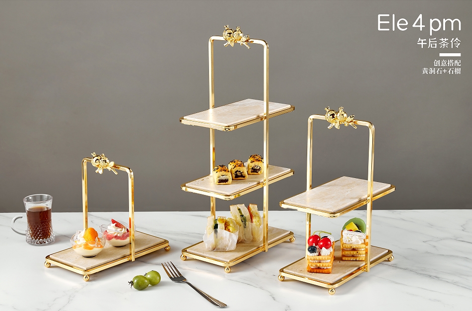 tiered cake stand